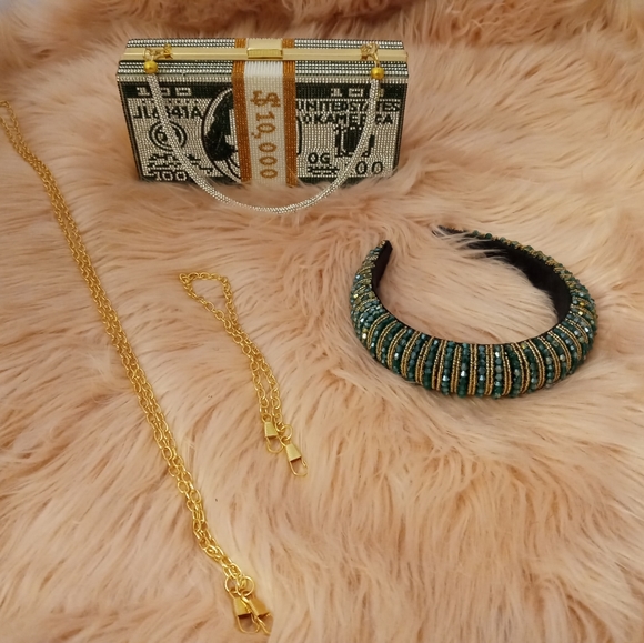 Matching Accessories Set - Picture 5 of 6